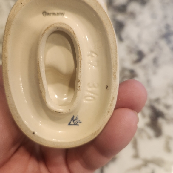 Vintage Hummel Goose Girl 473/0 Goebel Girl with Two Geese Figurine,  W. Germany - Picture 5 of 5